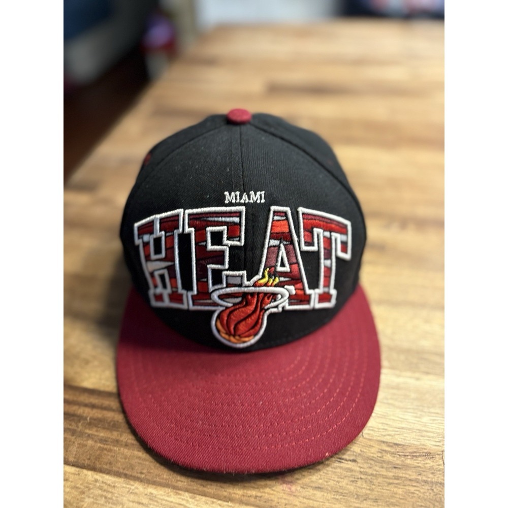 Miami Heat New Era 9fifty snapback Baseball hat Youth size